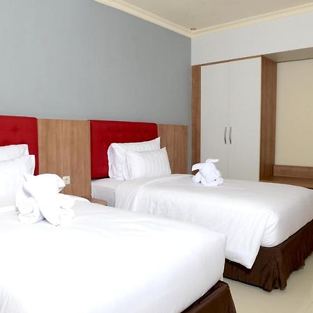 Moritz Hotel Rsab Harapan Kita Джакарта Екстериор снимка
