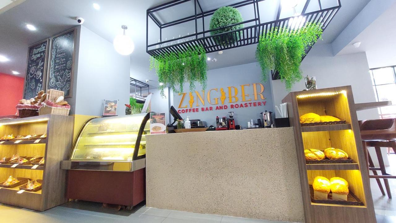 Moritz Hotel Rsab Harapan Kita Джакарта Екстериор снимка