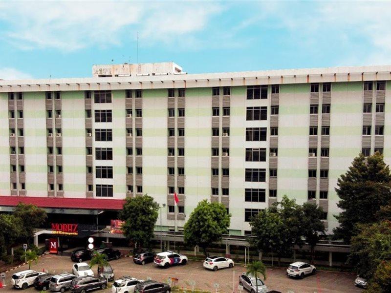 Moritz Hotel Rsab Harapan Kita Джакарта Екстериор снимка